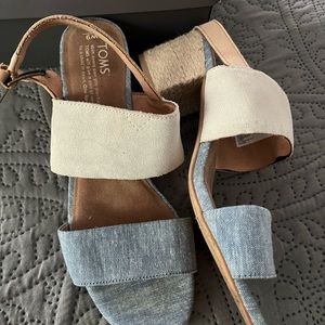 Toms W9 sandsl 2 inch heel